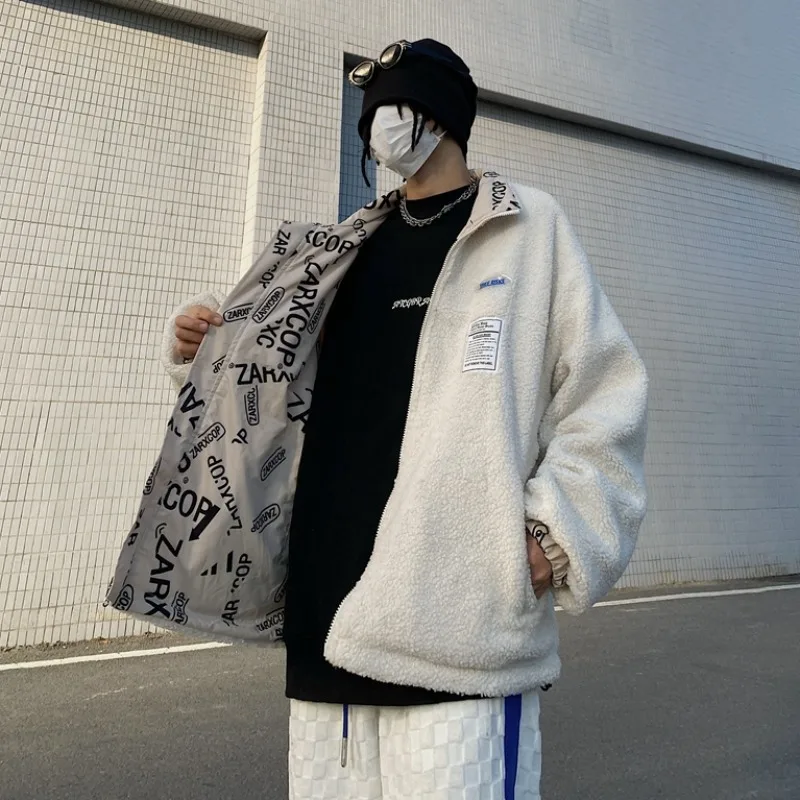 ZCSMLL 2022 весенне-зимнее плюшевое хлопковое пальто из ягненка с алфавитом для мужчин и женщин двухстороннее стеганое плотное хлопковое пальто...
ZCSMLL 2022 весенне-зимнее плюшевое хлопковое пальто из ягненка с алфавитом для мужчин и женщин двухстороннее стеганое плотное хлопковое пальто...