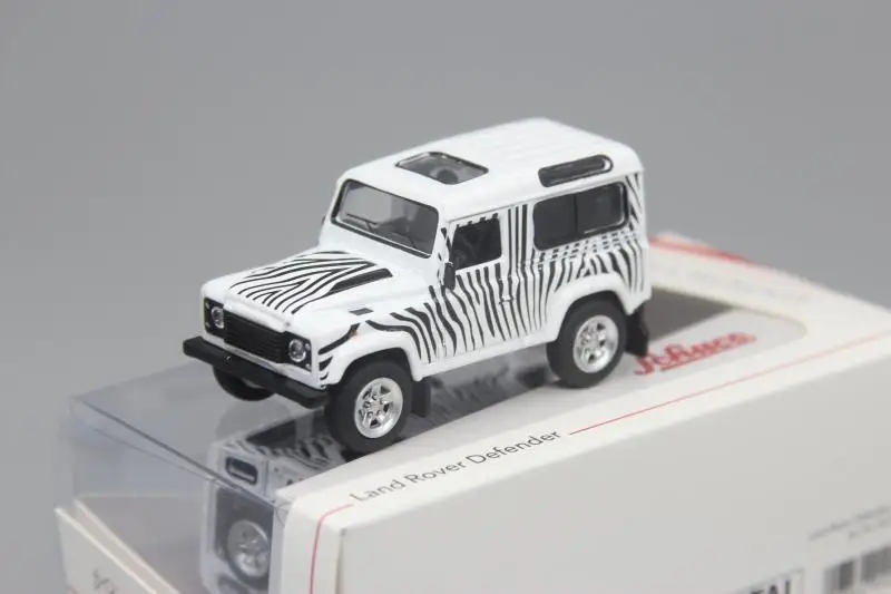 Schuco Shuke 1:64 RV off-road vehicle model SUV guard 90 zoo jeep suitable for Land Rover collection decoration gift
Schuco Shuke 1:64 RV off-road vehicle model SUV guard 90 zoo jeep suitable for Land Rover collection decoration gift