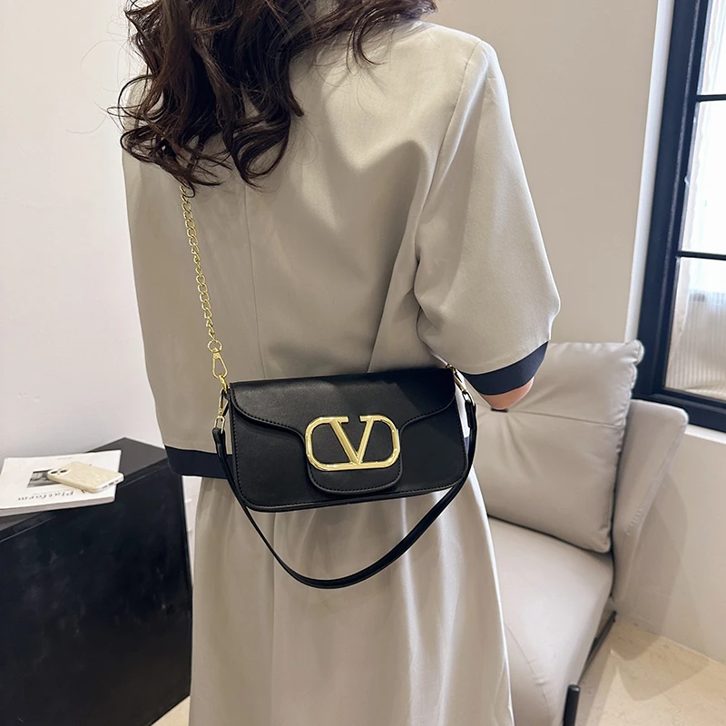 High Quality Metal Letter Women Purse and Handbags 2023 New Famous Designer Brand Chain Shoulder Messenger Bags Small Square Bag
High Quality Metal Letter Women Purse and Handbags 2023 New Famous Designer Brand Chain Shoulder Messenger Bags Small Square Bag