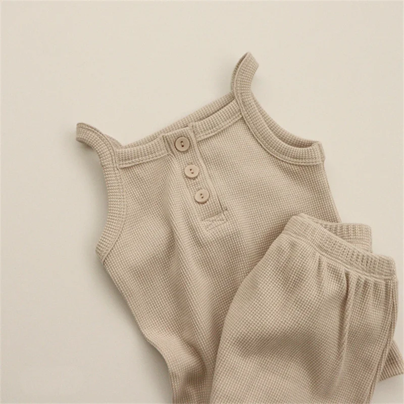 Lawadka 1-4T Summer Newborn Baby Boys Girls Sets Clothes Solid Sleeveless Vest +Shorts 2Pcs Home Set Costume 2022 New Clothing
Lawadka 1-4T Summer Newborn Baby Boys Girls Sets Clothes Solid Sleeveless Vest +Shorts 2Pcs Home Set Costume 2022 New Clothing