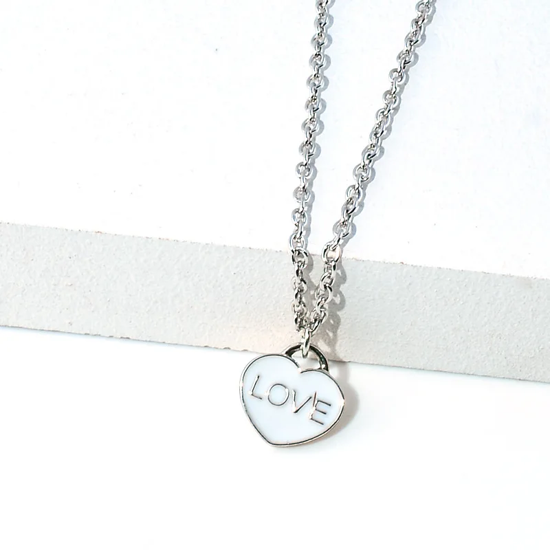 Simple Fashion Red Peach Heart Short Necklace LOVE Heart Pendant Clavicle Chain for Women Girl Party Jewelry
Simple Fashion Red Peach Heart Short Necklace LOVE Heart Pendant Clavicle Chain for Women Girl Party Jewelry