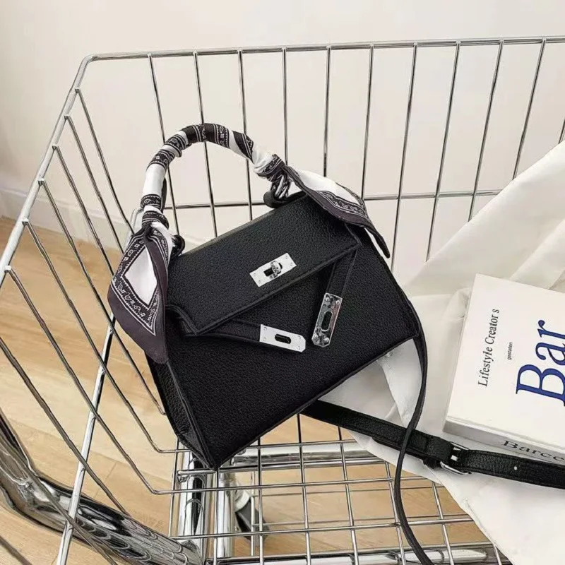 Дизайнерские роскошные сумки через плечо 2023 новый тренд модные высококачественные Ретро Женские сумки через плечо банкетные сумки для женщин сумка
Дизайнерские роскошные сумки через плечо 2023 новый тренд модные высококачественные Ретро Женские сумки через плечо банкетные сумки для женщин сумка