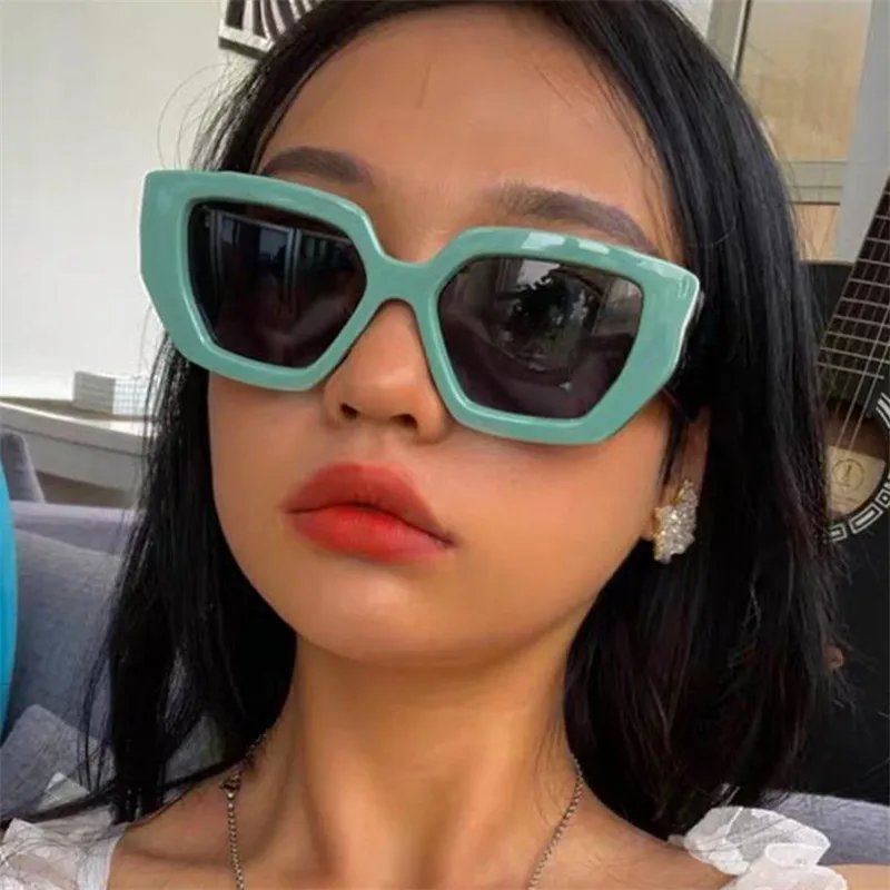 New Vintage Square Sunglasses Women Men Luxury Brand Ladies New Eyewear High Quality Square Sun Glasses Female UV400 Oculos
New Vintage Square Sunglasses Women Men Luxury Brand Ladies New Eyewear High Quality Square Sun Glasses Female UV400 Oculos