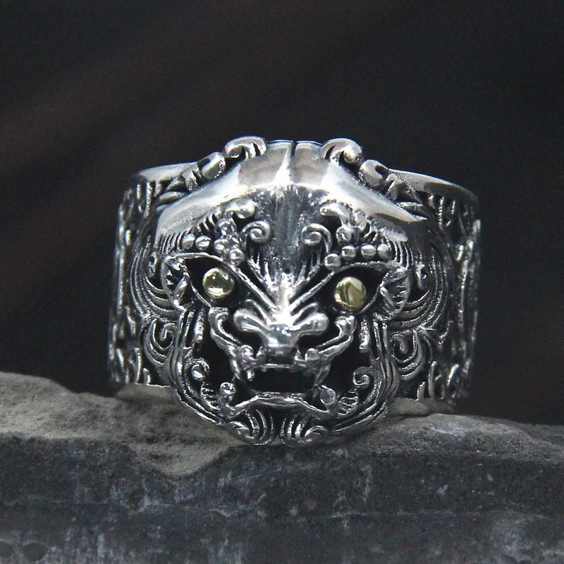 Retro Pixiu Opening Unisex Amulet Ring Chinese Beast Exaggerated Domineering Men's Charm Jewelry (Recommended Size 6-9)
Retro Pixiu Opening Unisex Amulet Ring Chinese Beast Exaggerated Domineering Men's Charm Jewelry (Recommended Size 6-9)