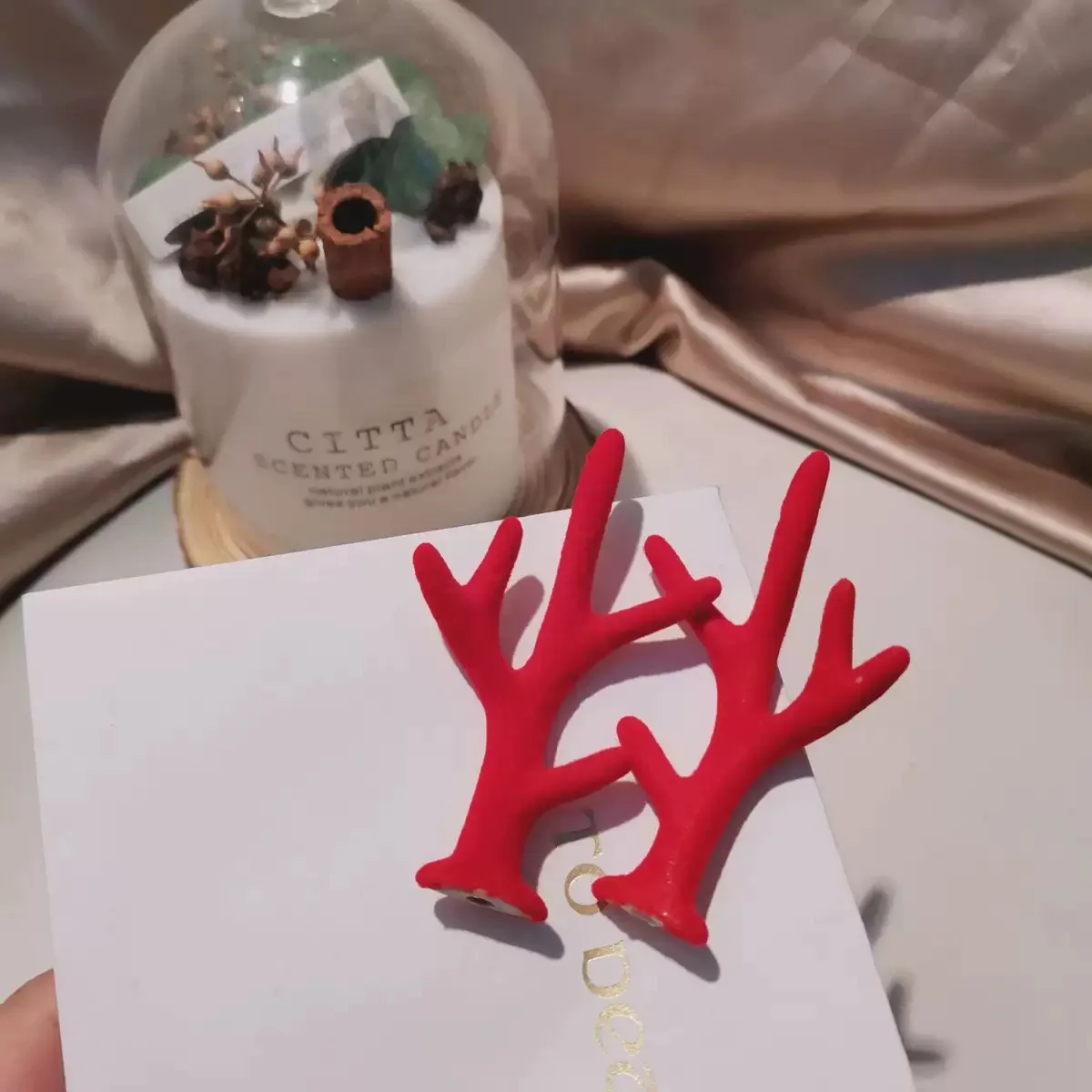 Рога оленя из искусственного бархата 20 шт.
Рога оленя из искусственного бархата 20 шт.