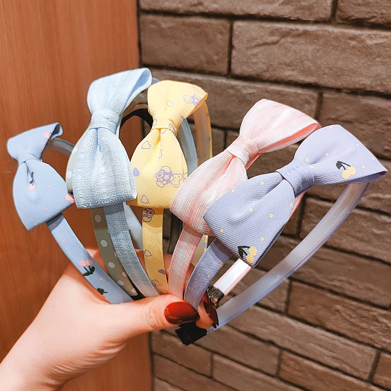 Bow Hair Hoop Hair South Korean Children's Baby Headband Hairpin Girls Retro Grid Pressure Antiskid Headdress Hair Band AFS159
Bow Hair Hoop Hair South Korean Children's Baby Headband Hairpin Girls Retro Grid Pressure Antiskid Headdress Hair Band AFS159