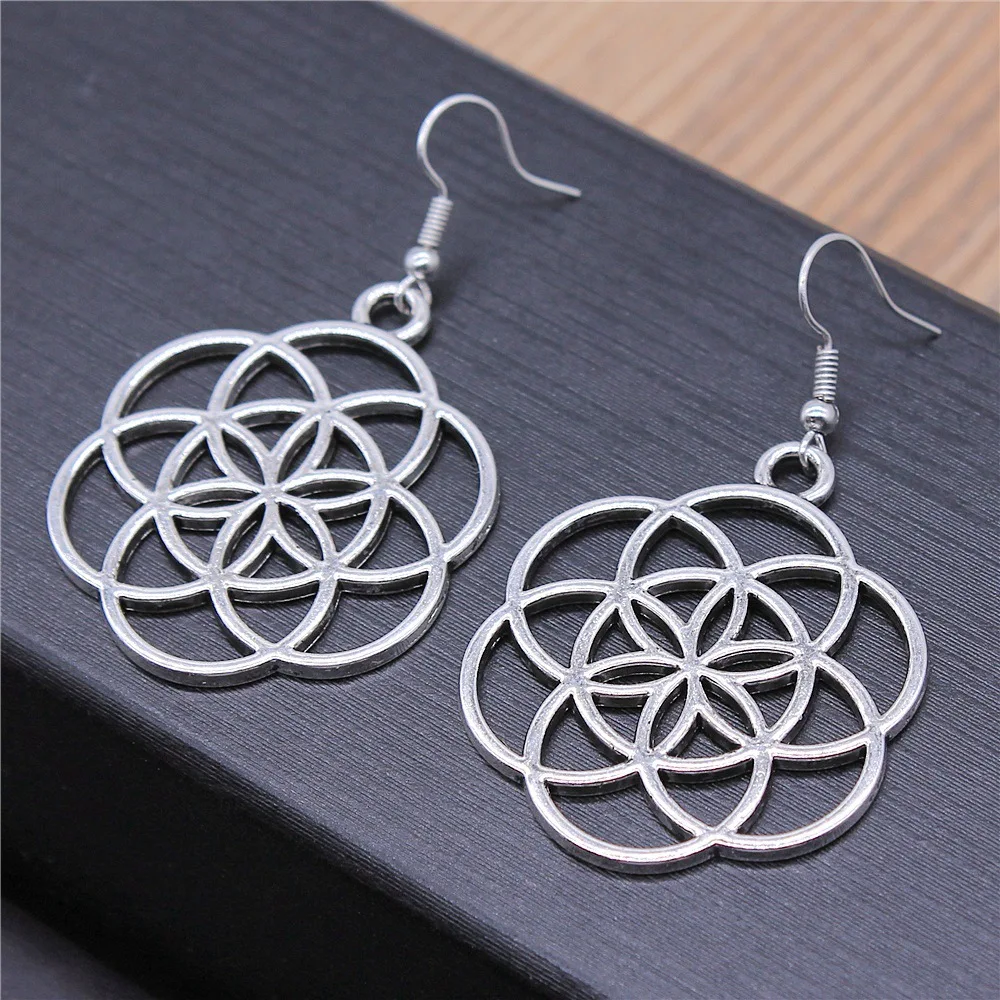 Женские винтажные серьги-подвески с цветком жизни, 2 цвета 
Женские винтажные серьги-подвески с цветком жизни, 2 цвета