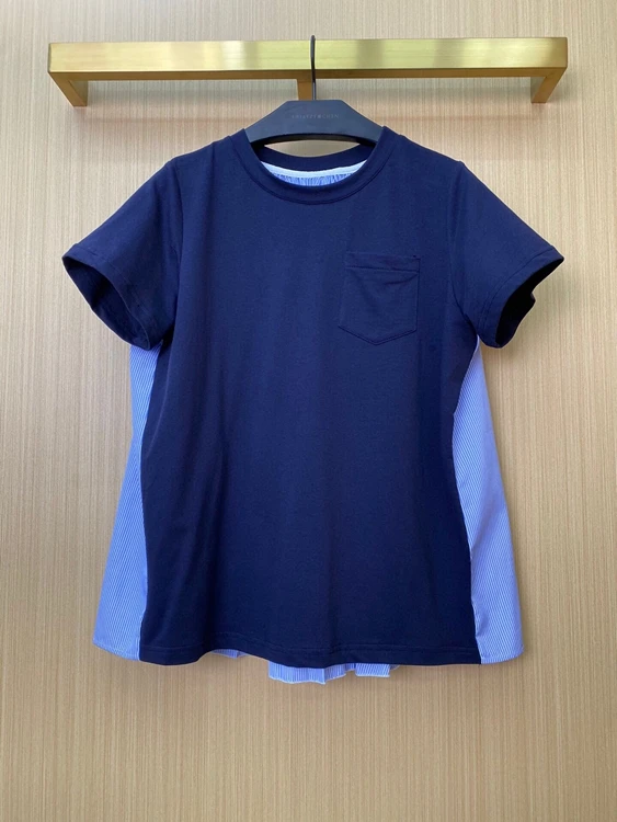 2022 new women fashion round neck stitching back striped pleated straight short-sleeved top 219
2022 new women fashion round neck stitching back striped pleated straight short-sleeved top 219