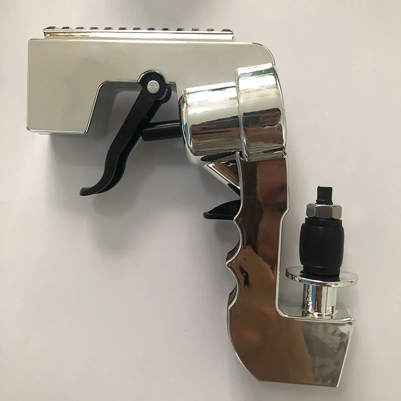 

Champagne Gun Wine Sprayer Pistol Alcohol Dispenser Beer Bottle Stopper Spray Gun Feeding Drinking Game Ejector Kitchen Bar Tool