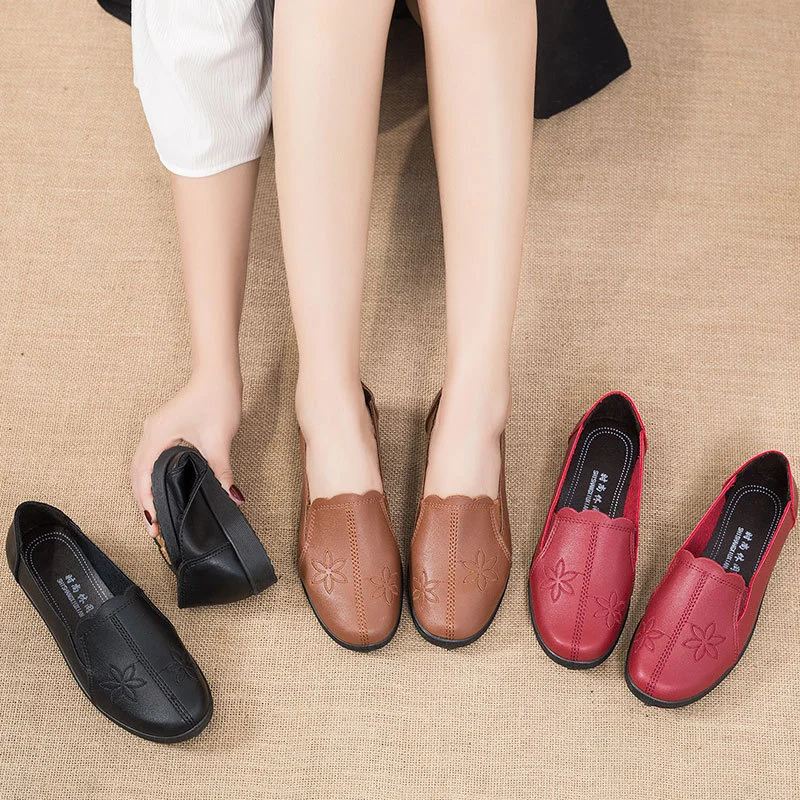 New Mom Flats Shoes Soft Sole Loafers Round Toe ShoesNew Spring and Autumn Flat Sole Non Slip Comfortable Female Casual Shoes
New Mom Flats Shoes Soft Sole Loafers Round Toe ShoesNew Spring and Autumn Flat Sole Non Slip Comfortable Female Casual Shoes