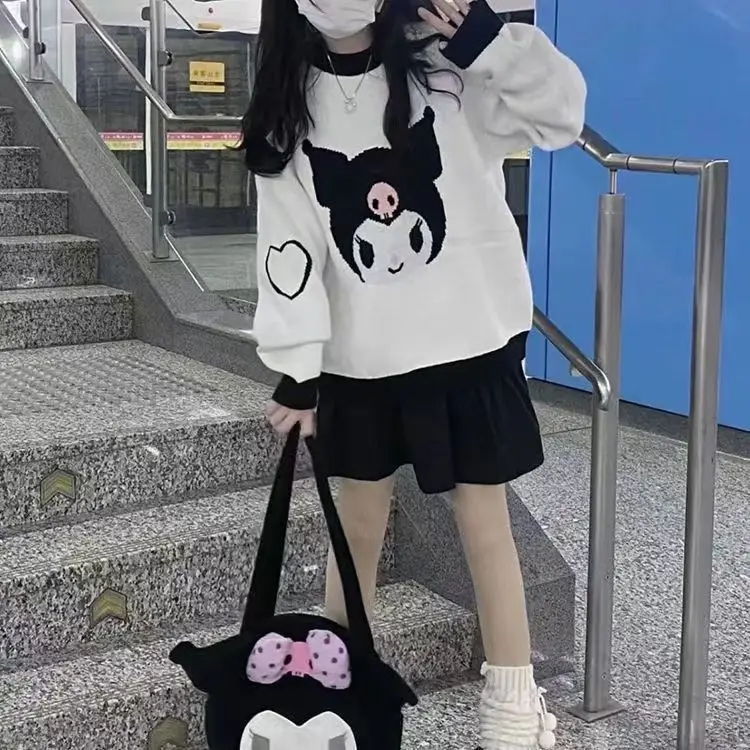 Милый свитер Sanrio Kuromi, Милая зимняя искусственная трикотажная одежда, универсальная свободная ткань для девочек, подарок
Милый свитер Sanrio Kuromi, Милая зимняя искусственная трикотажная одежда, универсальная свободная ткань для девочек, подарок