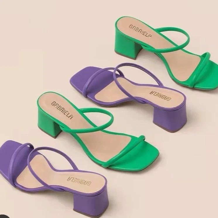 DOGHC 2022 New Summer Slippers Low Heels Slides Female Peep Toe Square Heel Slipper Brand Sandals Women Slipper Flip Flops
DOGHC 2022 New Summer Slippers Low Heels Slides Female Peep Toe Square Heel Slipper Brand Sandals Women Slipper Flip Flops