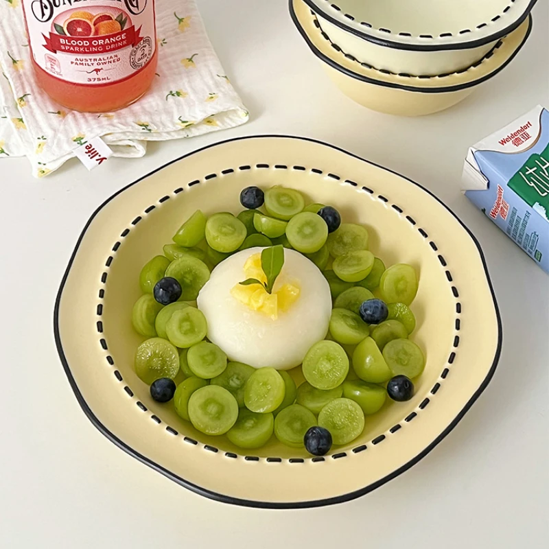 Korean style Cartoon Plate Irregular Fruit Plate Deep Plate Salad Pasta Home Bowl Dish Dessert Plate vajilla ceramica prato
Korean style Cartoon Plate Irregular Fruit Plate Deep Plate Salad Pasta Home Bowl Dish Dessert Plate vajilla ceramica prato