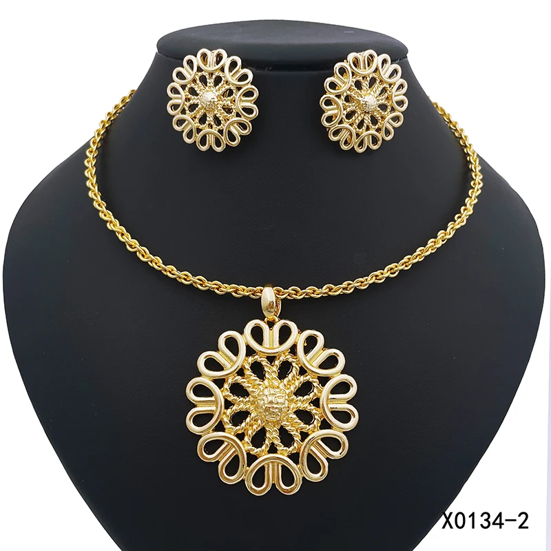 Fashion Necklace Earrings Set For Women Quality 18K Gold Plated 2Pcs Set Jewelry Free Shipping Elegant Wedding Party Accessories
Fashion Necklace Earrings Set For Women Quality 18K Gold Plated 2Pcs Set Jewelry Free Shipping Elegant Wedding Party Accessories