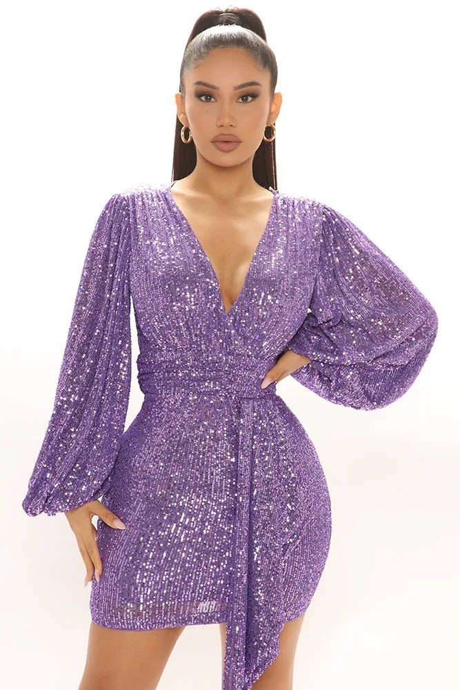Fashion V Neck Long Sleeve Purple Dresses Short Cocktail Robes Mini Skirt Sequins Sexy Evening Party Vestidos De Noche 2022 New
Fashion V Neck Long Sleeve Purple Dresses Short Cocktail Robes Mini Skirt Sequins Sexy Evening Party Vestidos De Noche 2022 New