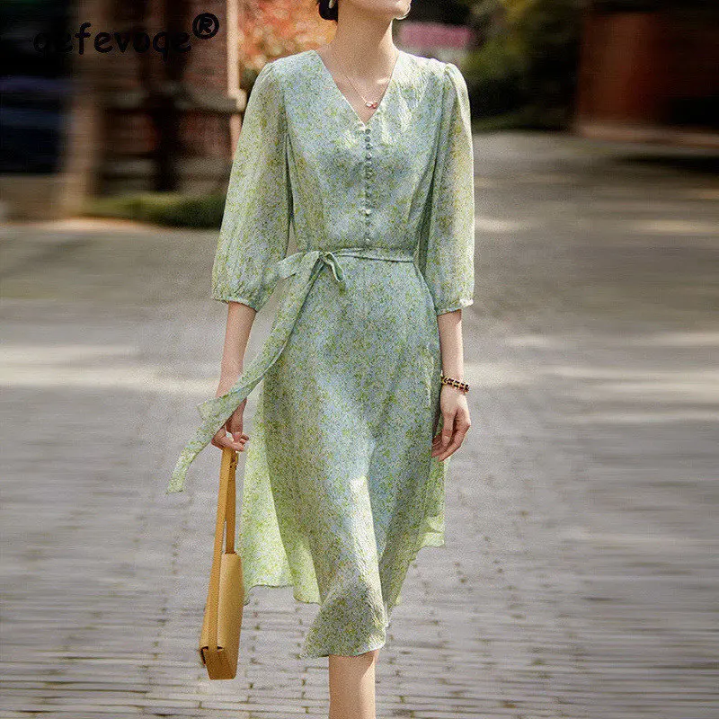 2022Summer Fashion V Neck Lace Up Floral Print Elegant Chic Ladies Dresses Casaul 3/4 Sleeve Slim Fit Chiffon A Line Dress Women
2022Summer Fashion V Neck Lace Up Floral Print Elegant Chic Ladies Dresses Casaul 3/4 Sleeve Slim Fit Chiffon A Line Dress Women