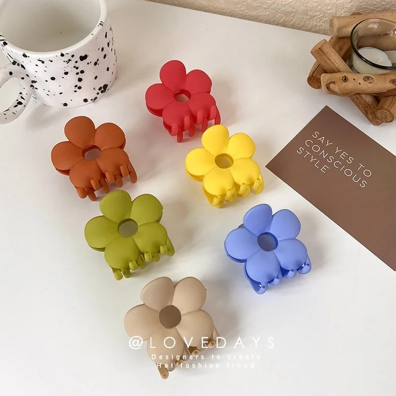 Minar Korean Style Matte Multicolor Arcylic Flowers Hair Claws for Women Hollow Floral Shark Clips Every Day Hair Accessories
Minar Korean Style Matte Multicolor Arcylic Flowers Hair Claws for Women Hollow Floral Shark Clips Every Day Hair Accessories