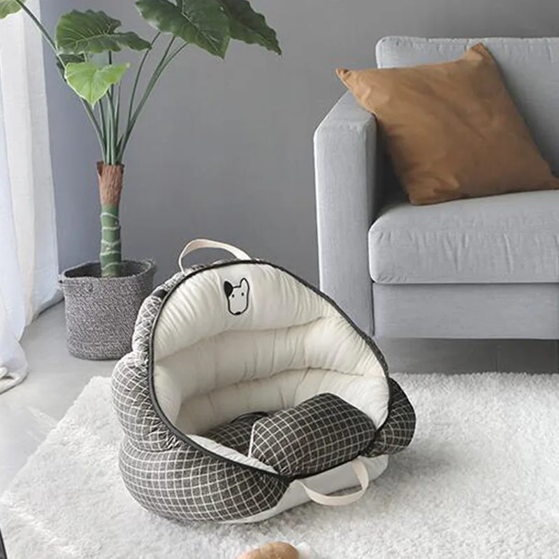 car pet mat travel safety seat soft and comfortable Dog's bed teddy poodle dog house
car pet mat travel safety seat soft and comfortable Dog's bed teddy poodle dog house