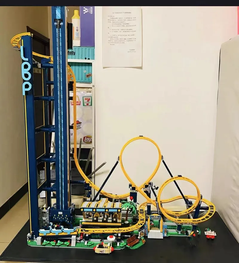 Original box In Stock The Loop Roller Coaster 3756PCS Amusement Park Building Block Bricks For Christmas Gifts Compatiable 10303 
Original box In Stock The Loop Roller Coaster 3756PCS Amusement Park Building Block Bricks For Christmas Gifts Compatiable 10303