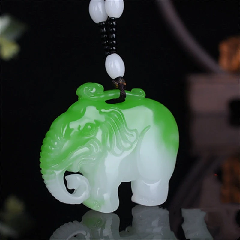 

Natural Chinese Jadeware Blue and White Hand-carved Baby Elephant Pendant Fashion Jewelry Men and Women Color Necklace Gifts