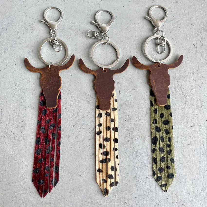 Ковбойский брелок для ключей из натуральной кожи с вырезами в форме головы коровы и леопарда
Ковбойский брелок для ключей из натуральной кожи с вырезами в форме головы коровы и леопарда
