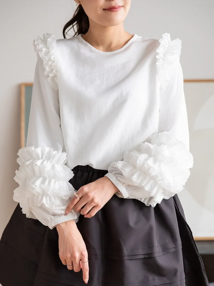 Korobov Lantern Sleeve O Neck Tops Edge of Fungus Loose Shirts for Women Slim Solid Color Lady Blouses Japan Fashion Camisas
Korobov Lantern Sleeve O Neck Tops Edge of Fungus Loose Shirts for Women Slim Solid Color Lady Blouses Japan Fashion Camisas