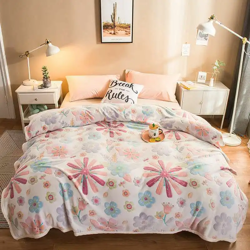 Plaid for Beds Flower Printed Coral Fleece Blanket on the Bed Soft Warm Flannel Bedspread on Bed Queen/King Blanket for Winter
Plaid for Beds Flower Printed Coral Fleece Blanket on the Bed Soft Warm Flannel Bedspread on Bed Queen/King Blanket for Winter