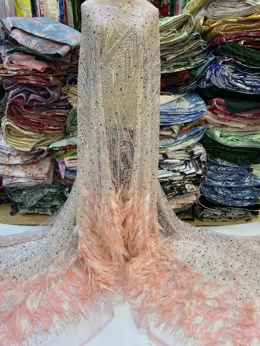 Luxury Feather African Lace Frabric 2023High Quality French Lace Sequins Beaded Embroidered Lace Fabric for Wedding Dress QF0808
Luxury Feather African Lace Frabric 2023High Quality French Lace Sequins Beaded Embroidered Lace Fabric for Wedding Dress QF0808