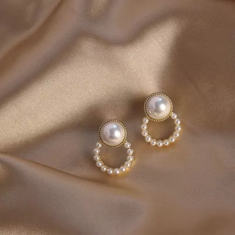 Korean New Simple Geometry Earrings Fashion Temperament Sweet Pearl Flower Earrings Female Jewelry Party Gift
Korean New Simple Geometry Earrings Fashion Temperament Sweet Pearl Flower Earrings Female Jewelry Party Gift