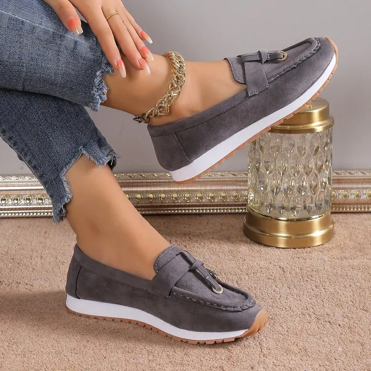 Low Heel Women's Shoes 2023 High Quality Slide-on Winter Solid Metal Embellished Women's Vulcanized Shoes Zapatos De Mujer
Low Heel Women's Shoes 2023 High Quality Slide-on Winter Solid Metal Embellished Women's Vulcanized Shoes Zapatos De Mujer