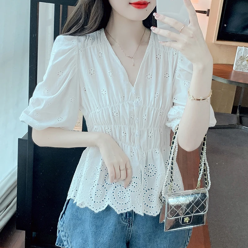 New Summer Clothing Puff Short sleeve White shirt Korean Fashion Women Tops Sweet Hollow out Blouse
New Summer Clothing Puff Short sleeve White shirt Korean Fashion Women Tops Sweet Hollow out Blouse