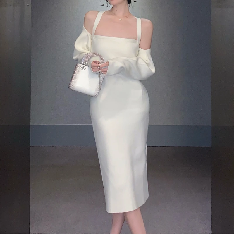 Fashion Solid Color Women's French Retro Party Dress Suit Sweater Mid-length Suspender Dress Autumn Elegant Knitted Two-piece 
Fashion Solid Color Women's French Retro Party Dress Suit Sweater Mid-length Suspender Dress Autumn Elegant Knitted Two-piece