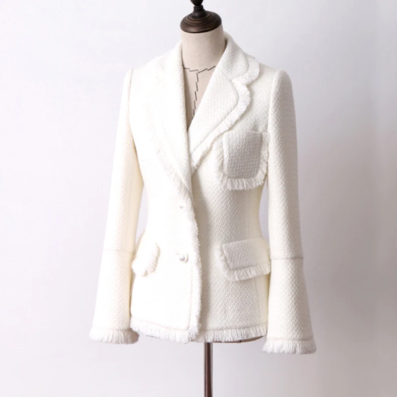 White tweed jacket autumn and winter women's jacket new woolen trumpet sleeve ladies coat jacket
White tweed jacket autumn and winter women's jacket new woolen trumpet sleeve ladies coat jacket