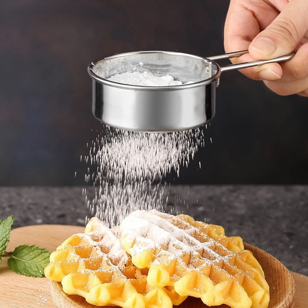 Flour Sieve Sugar Cocoa Matcha Powder Mesh Sieve Coffee Strainer Handheld Stainless Steel Sieve Kitchen Baking Accessories
Flour Sieve Sugar Cocoa Matcha Powder Mesh Sieve Coffee Strainer Handheld Stainless Steel Sieve Kitchen Baking Accessories