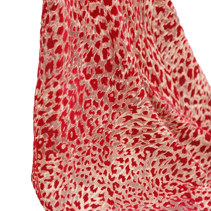 1m*1.4m Leopard Print Burnout Velvet Fabric Brocade Lace Velour Fabric African Lace Fabric for DIY Clothing Clothing Dress Scarf
1m*1.4m Leopard Print Burnout Velvet Fabric Brocade Lace Velour Fabric African Lace Fabric for DIY Clothing Clothing Dress Scarf