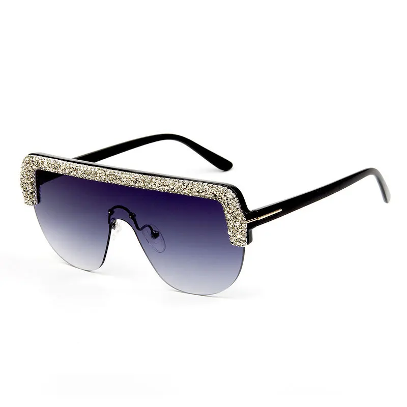 Очки солнцезащитные женские квадратные с бриллиантами и стразами
Очки солнцезащитные женские квадратные с бриллиантами и стразами