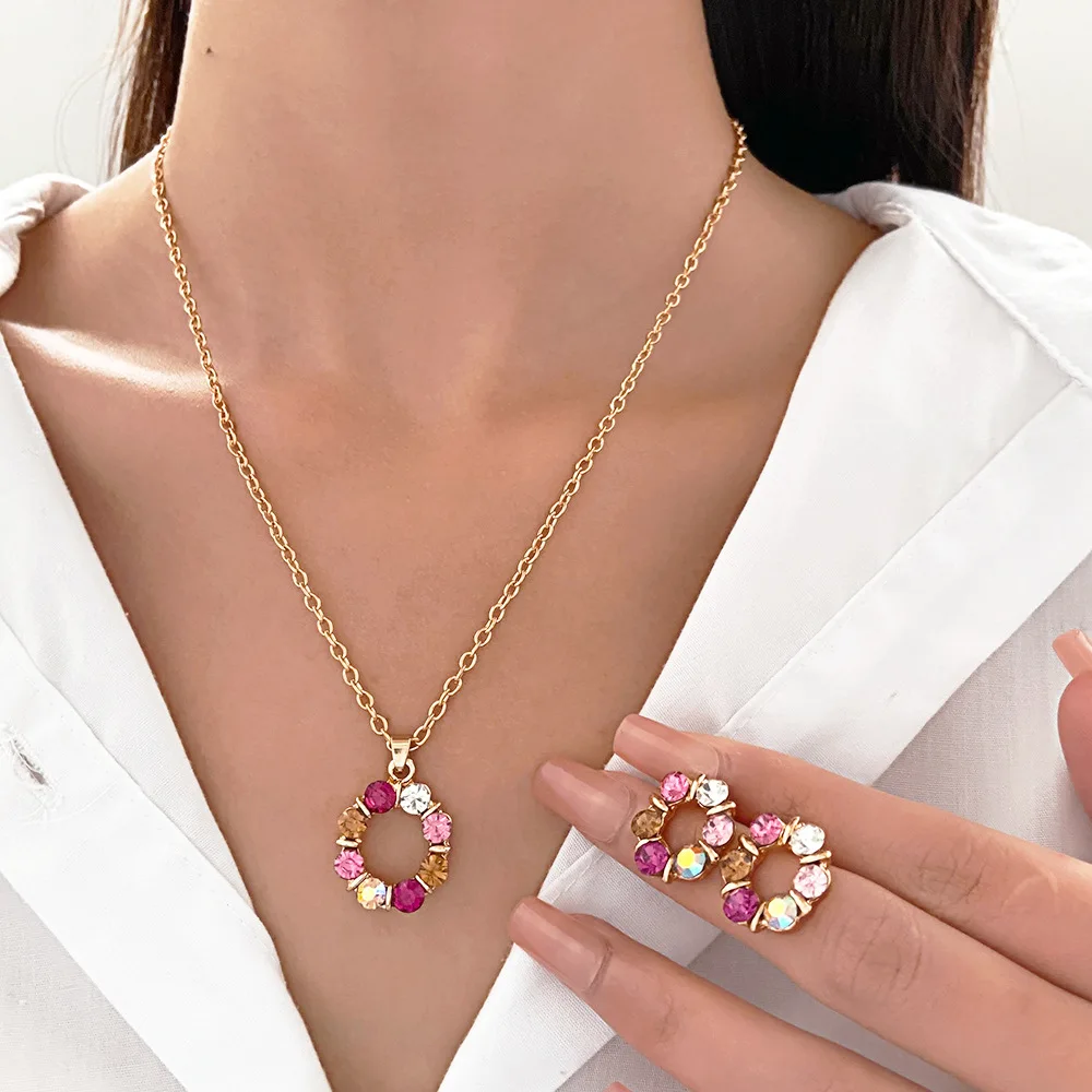 Colored Senior Cubic Zirconia Jewelry Women's Fashion Personality Temperament Openwork Round Pendant Necklace Earrings Set Trend
Colored Senior Cubic Zirconia Jewelry Women's Fashion Personality Temperament Openwork Round Pendant Necklace Earrings Set Trend
