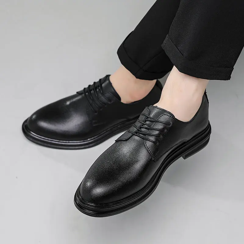 Men Formal Leather Bright Pointed Toe Business British Low-top Solid Color 2022 The New Shoes
Men Formal Leather Bright Pointed Toe Business British Low-top Solid Color 2022 The New Shoes