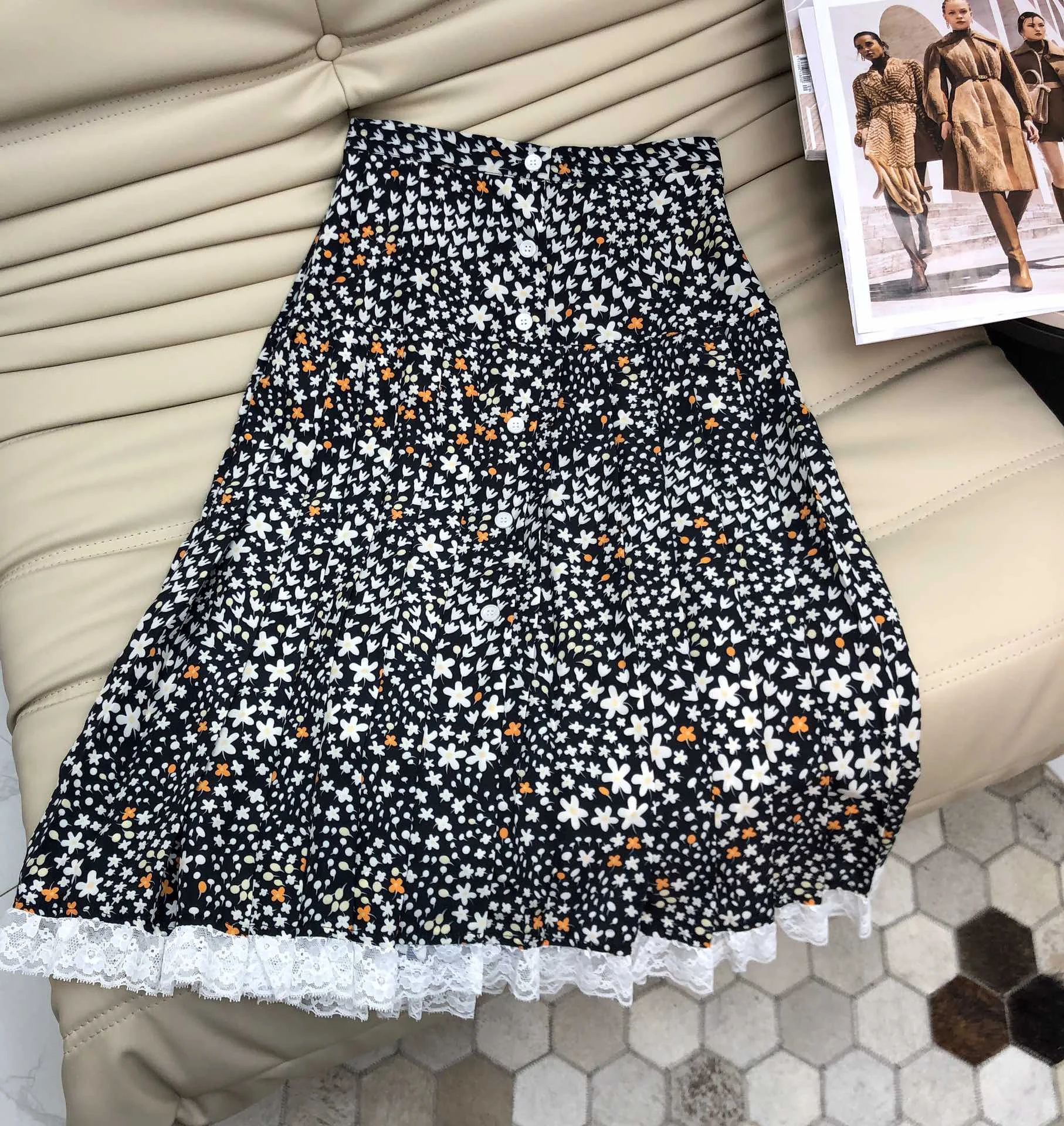 Woman Clothes Shorts Women Clothing Skirt Fashion Women's Skirts Summer 2022 Long Skirts High-waisted Skirt Floral Lace Skirt
Woman Clothes Shorts Women Clothing Skirt Fashion Women's Skirts Summer 2022 Long Skirts High-waisted Skirt Floral Lace Skirt