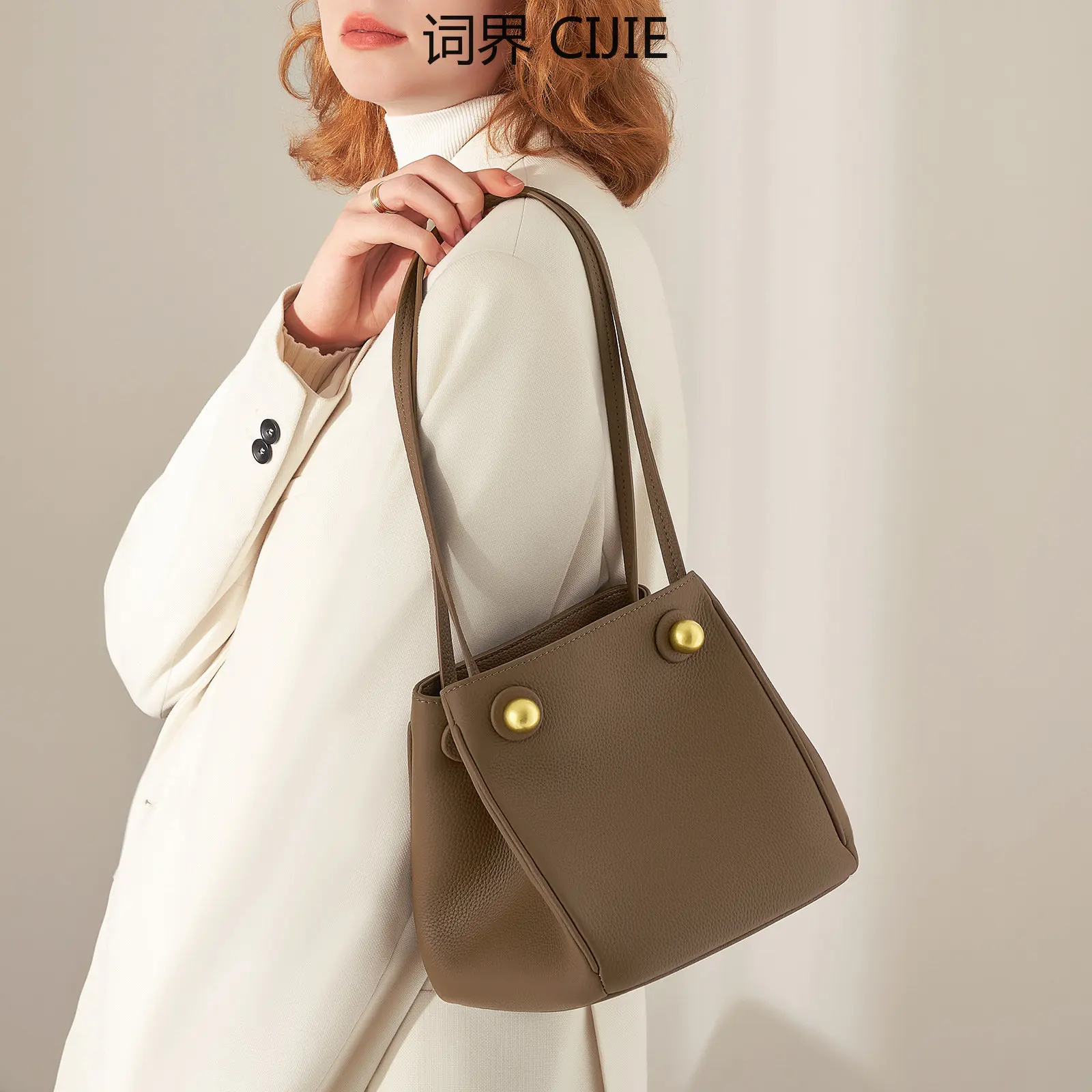 CIJIE Cowhide Bucket New Chain Handbag Urban Simple Shoulder Messenger Bag For Women
CIJIE Cowhide Bucket New Chain Handbag Urban Simple Shoulder Messenger Bag For Women
