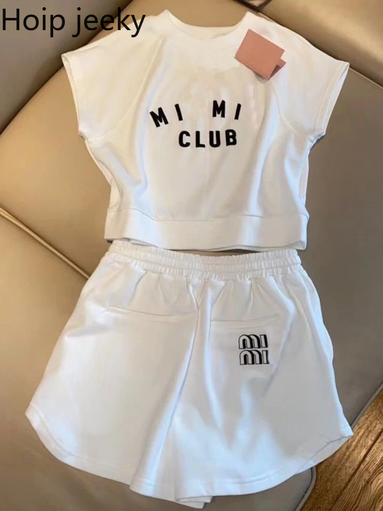 Hoip Jeeky Summer Sports Suits Women 2022 New Korean Fashion Leisure Letter Printed T-shirt + Drawstring Shorts Two-Piece Trend
Hoip Jeeky Summer Sports Suits Women 2022 New Korean Fashion Leisure Letter Printed T-shirt + Drawstring Shorts Two-Piece Trend