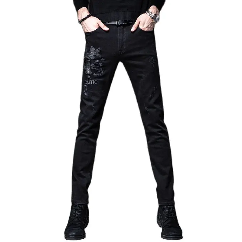 Spring Autumn 2022 Carp Embroidered Denim Men's Brand Handsome Small Feet Black Skinny Jeans Men Stretch Casual Slim Pants
Spring Autumn 2022 Carp Embroidered Denim Men's Brand Handsome Small Feet Black Skinny Jeans Men Stretch Casual Slim Pants