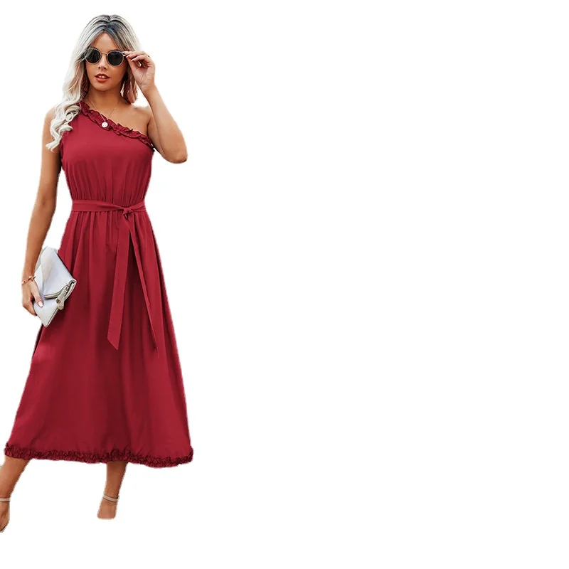 Spring and summer new solid color sleeveless one-shoulder lace women's dress
Spring and summer new solid color sleeveless one-shoulder lace women's dress