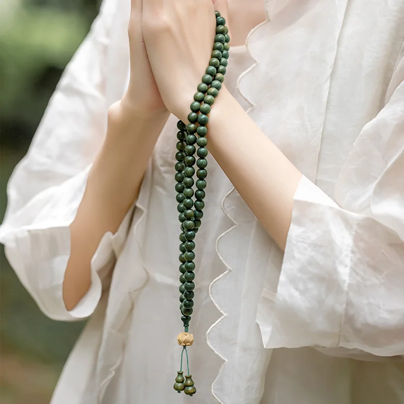 Natural Green Sandalwood Beads Necklace Men Women Buddhist 108 Beads Meditation Prayer Malas Rosary Fragrant Bracelet 6/8/10mm
Natural Green Sandalwood Beads Necklace Men Women Buddhist 108 Beads Meditation Prayer Malas Rosary Fragrant Bracelet 6/8/10mm
