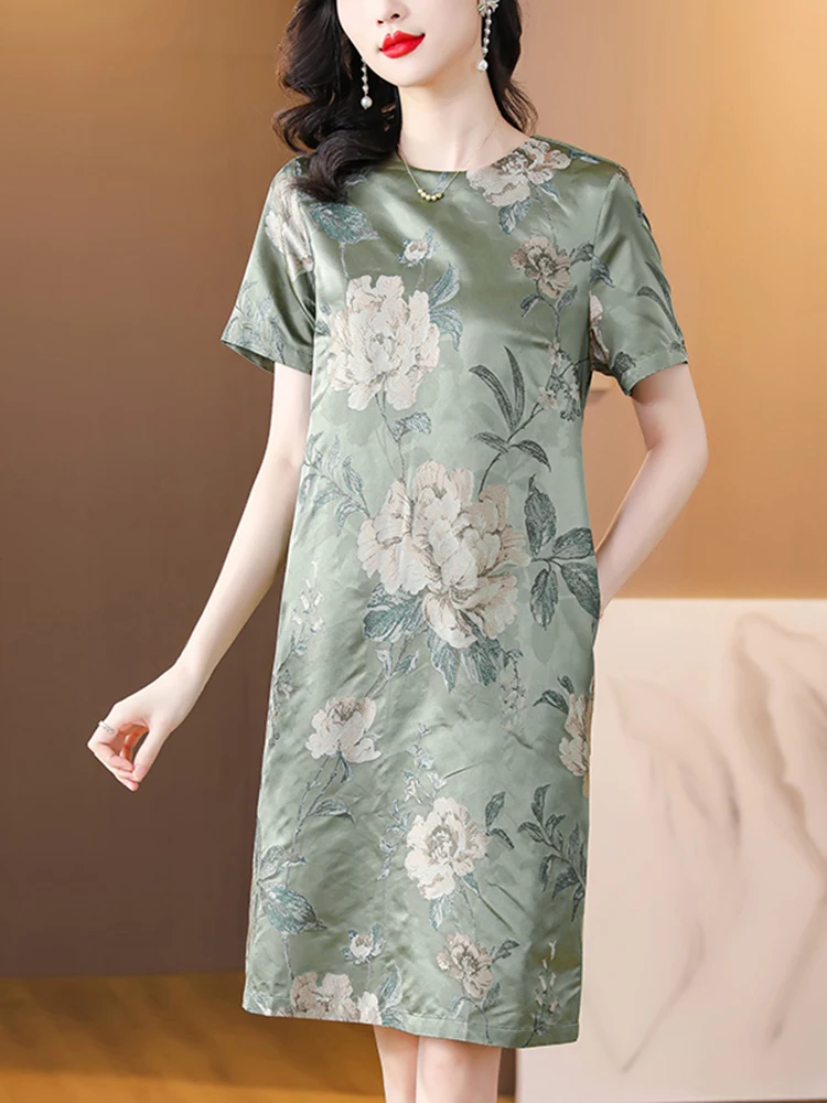 Women New Silk Luxury Print Vintage Satin Dress 2023 Summer Elegant Loose Chic Floral Dress Festival Party Wedding Evening Dress
Women New Silk Luxury Print Vintage Satin Dress 2023 Summer Elegant Loose Chic Floral Dress Festival Party Wedding Evening Dress