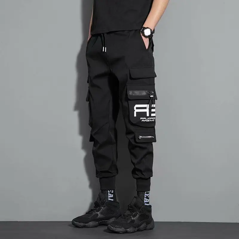 The Latest Youth Fashion Men's Large Overalls Korean Spring And Autumn Versatile Loose Solid Color Capri Pocket Decoration
The Latest Youth Fashion Men's Large Overalls Korean Spring And Autumn Versatile Loose Solid Color Capri Pocket Decoration