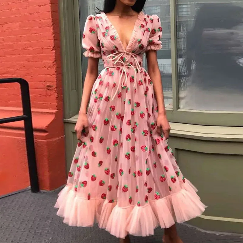 Женское платье с рукавами-фонариками и V-образным вырезом 
Женское платье с рукавами-фонариками и V-образным вырезом