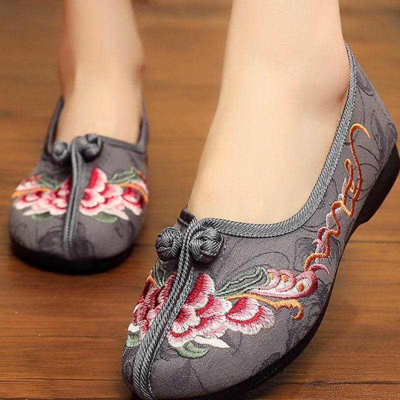 Туфли женские с вышивкой, повседневная простая дышащая обувь на мягкой подошве, плоская подошва, модные, весна-лето
Туфли женские с вышивкой, повседневная простая дышащая обувь на мягкой подошве, плоская подошва, модные, весна-лето