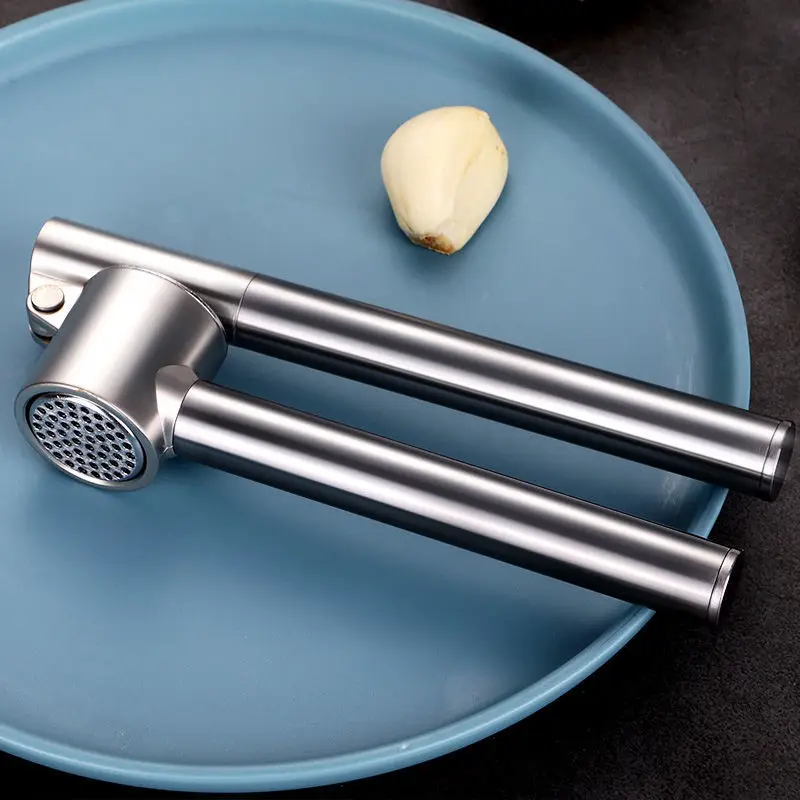 Squeeze Garlic 2022 New Lengthened Press Garlic Crusher Garlic Puree Pressure Household 304 Stainless Steel Kitchen Accessories
Squeeze Garlic 2022 New Lengthened Press Garlic Crusher Garlic Puree Pressure Household 304 Stainless Steel Kitchen Accessories