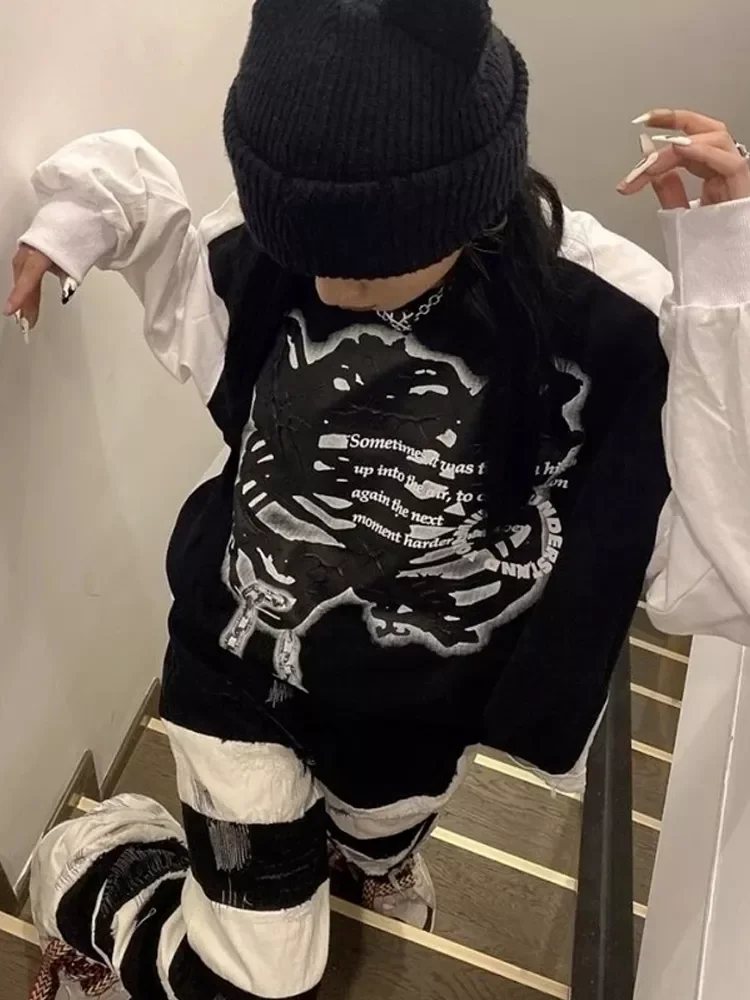 HOUZHOU Gothic Grunge Print Patchwork Oversize Women Hoodies Punk Mall Goth Black Sweatshirt Female Streetwear Emo Pullovers
HOUZHOU Gothic Grunge Print Patchwork Oversize Women Hoodies Punk Mall Goth Black Sweatshirt Female Streetwear Emo Pullovers